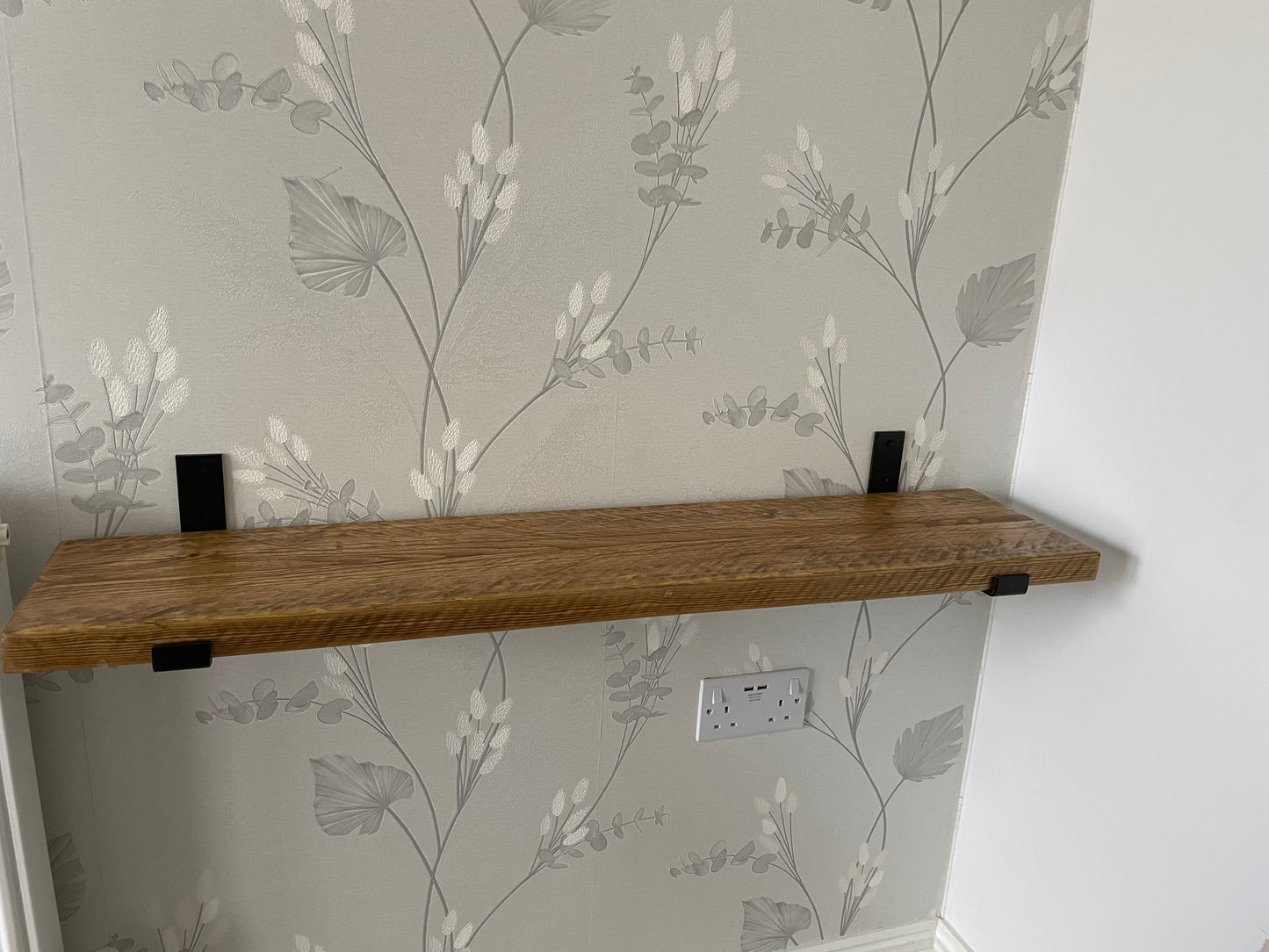 Shelf and up brackets