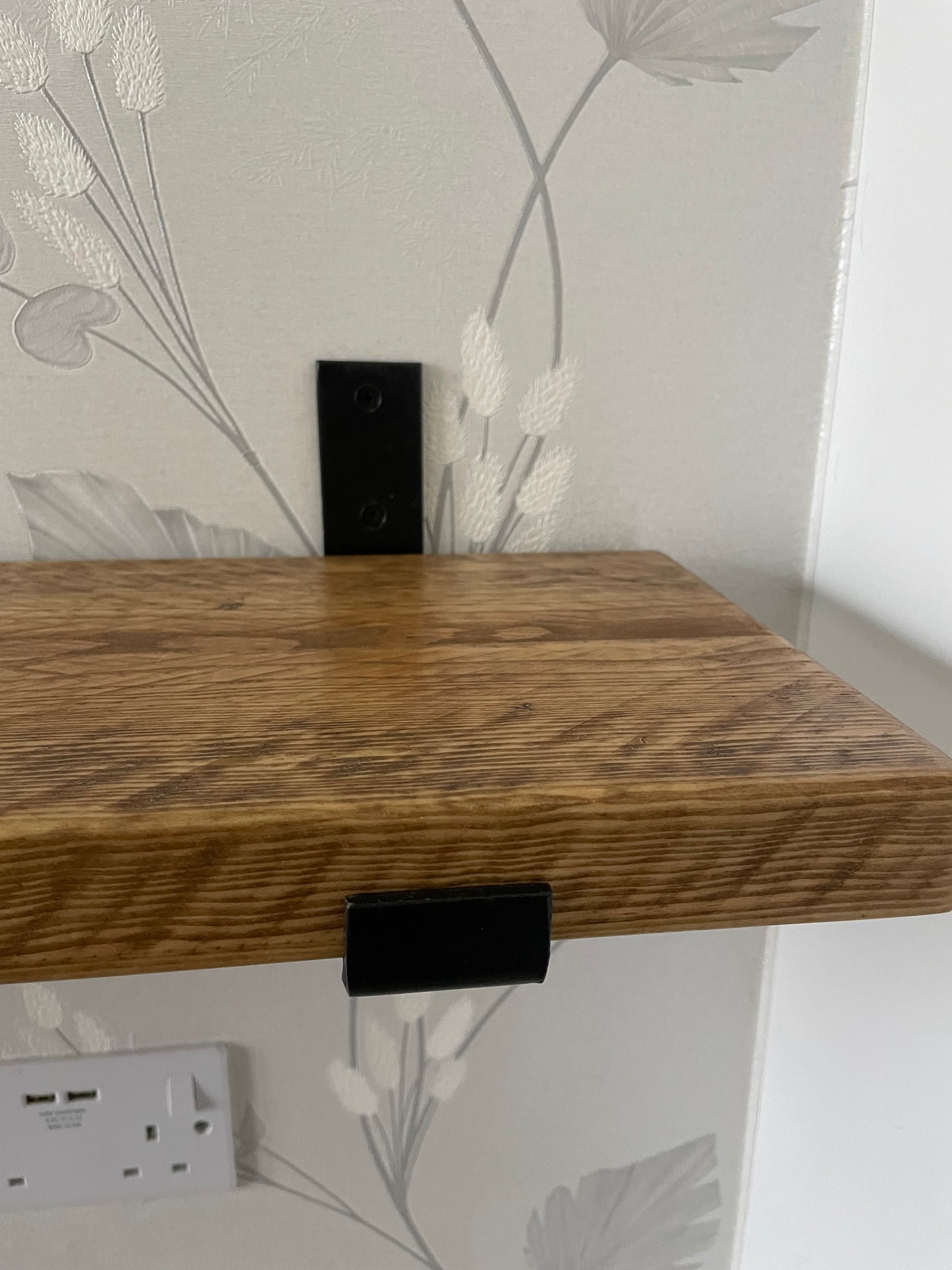 Shelf and up brackets